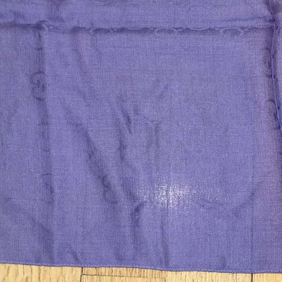 Gucci purple scarf 💜 - Picture 4 of 5